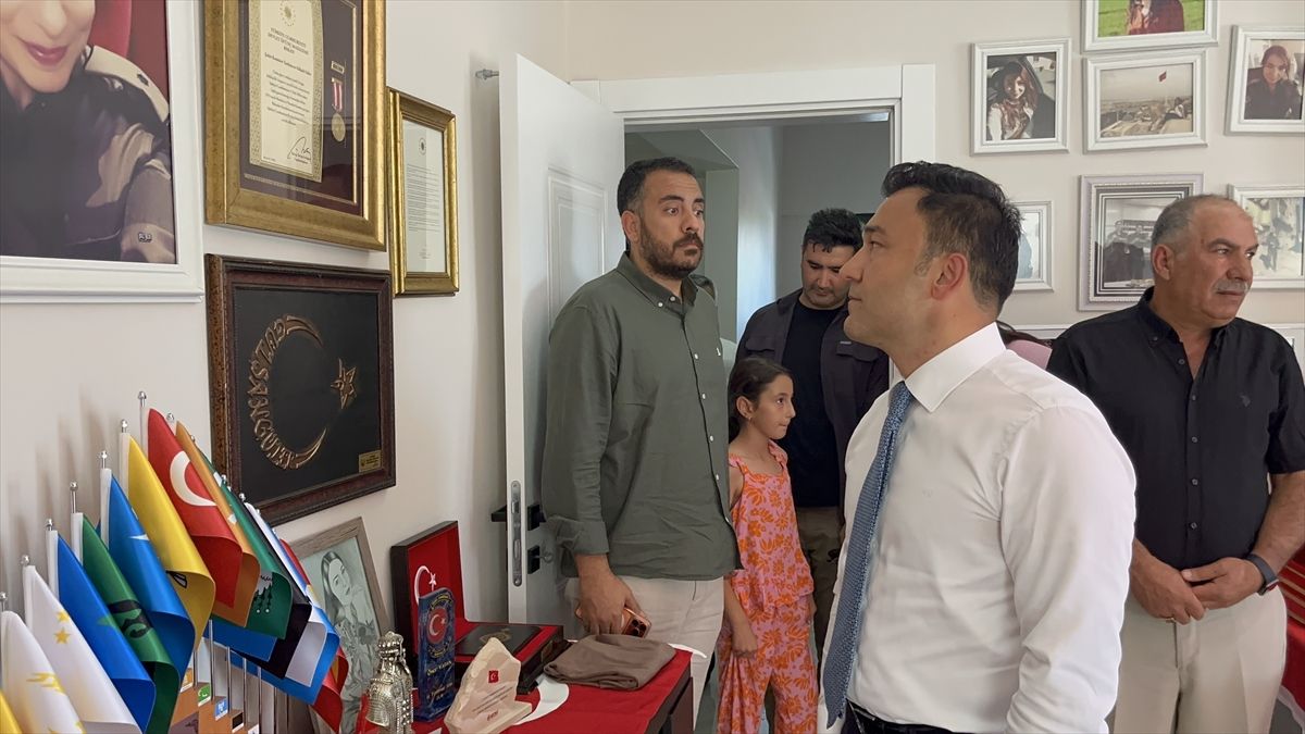 FETÖ'nün darbe girişiminde şehit olan Gülşah Güler'in anı evi ziyaret edildi