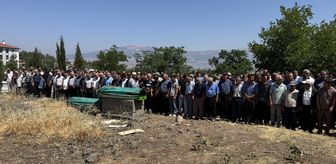 Adana'daki kazada hayatını kaybeden anne ile oğlunun cenazesi Kahramanmaraş'ta toprağa verildi