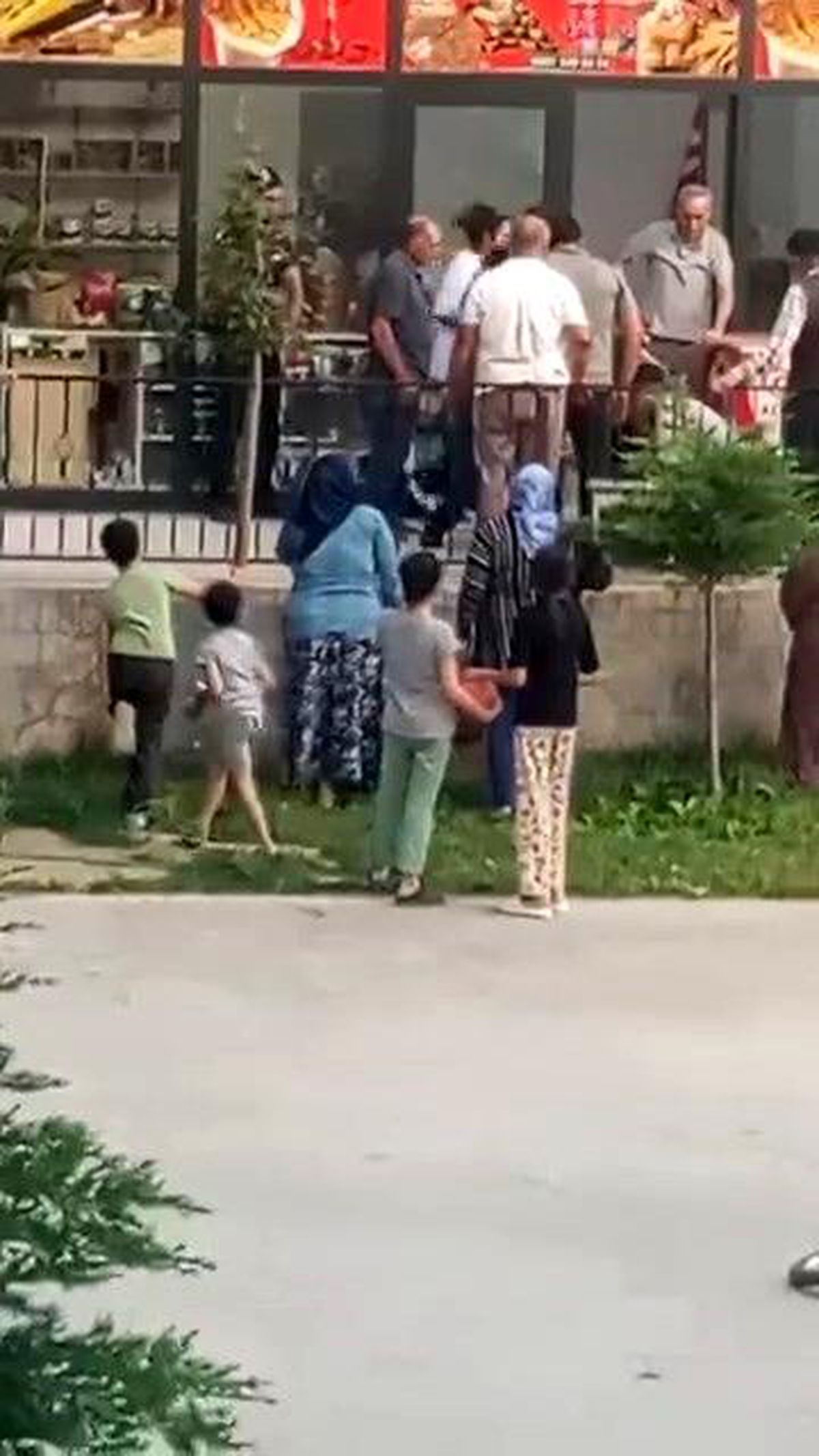Balkondan düşen 2 yaşındaki çocuk hayatını kaybetti