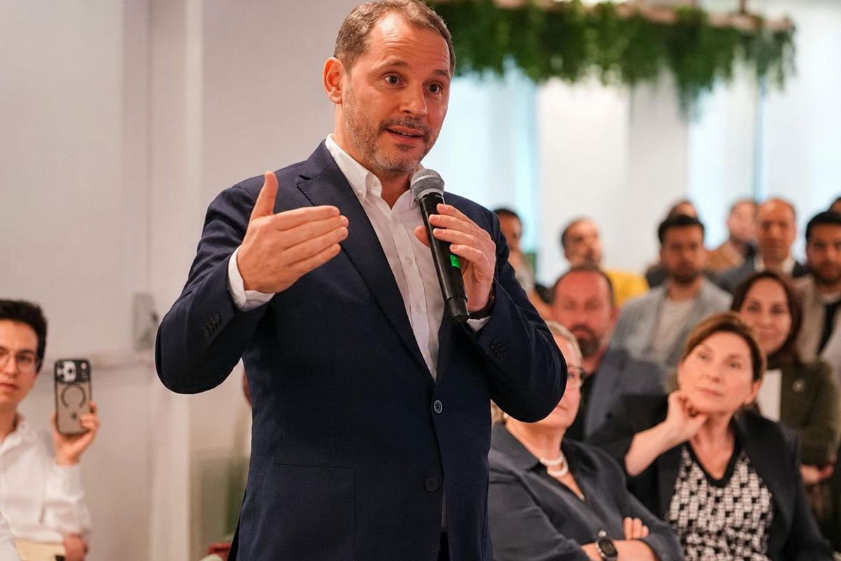 Berat Albayrak, 15 Temmuz darbe girişimi gecesi yaşadıklarını anlatıyor.