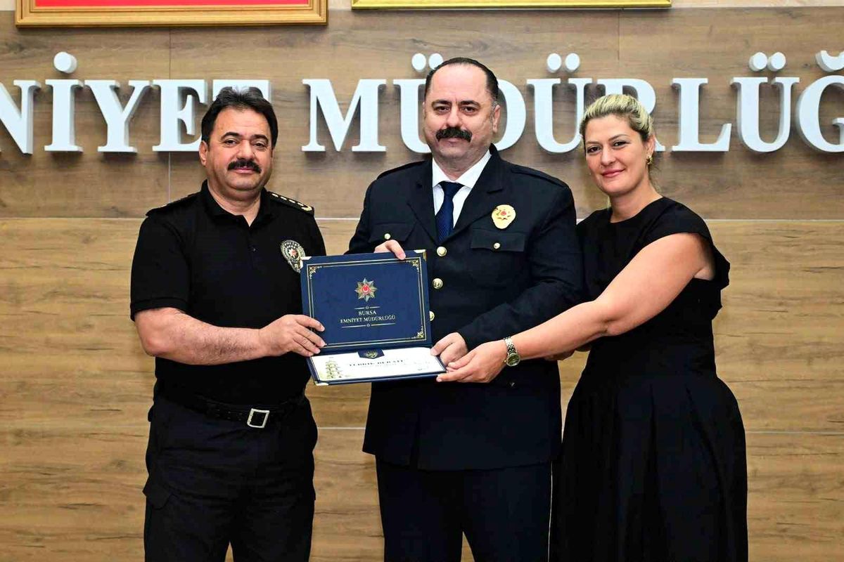 Bursa'da 105 emniyet personeli terfi etti
