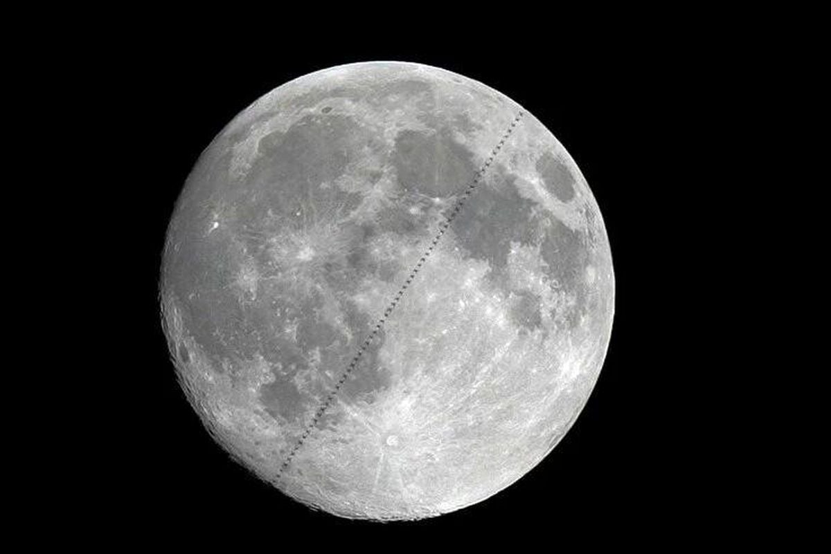 Çin'in Chang'e-7 Ay Keşif Aracını Taşıyacak Roket Fırlatma Alanına Nakledildi