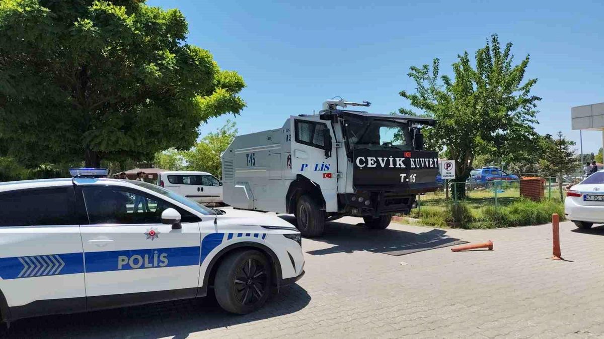 Erciş'te akraba aileler arasında arazi kavgası: 8 yaralı