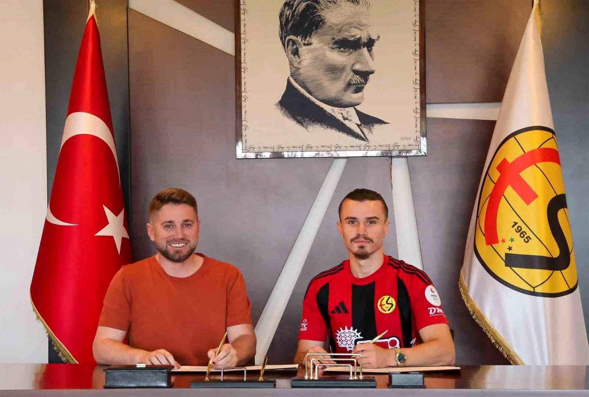 Eskişehirspor, sol bek Sarper Çağlar'ı kadrosuna kattı