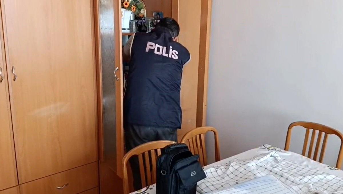 FETÖ'nün güncel ve askeri mahrem yapılanmasına operasyon: 21 gözaltı