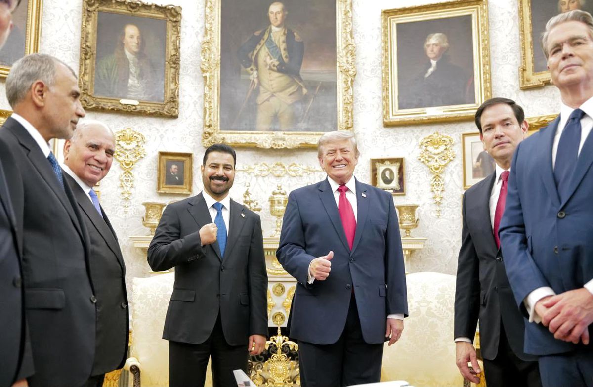 Irak Başbakanı Zeydi, Beyaz Saray'da Trump ile bir araya geldi