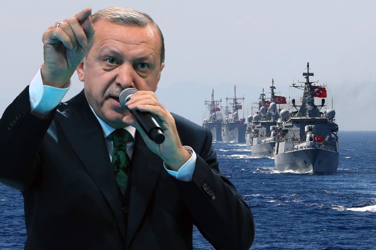 İsrail bayrağı ve Türkiye ile Mısır bayraklarının yan yana durduğu görsel.