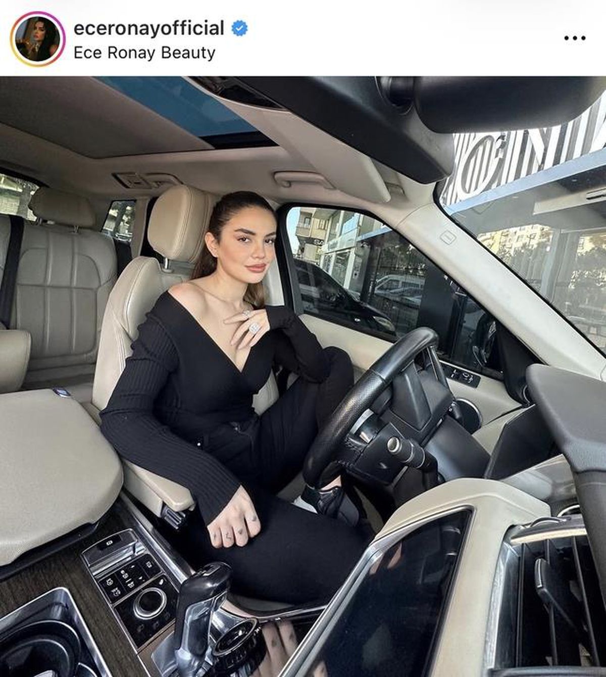 Kavgaya Mali'nin kızı da dahil oldu! Ece Ronay'dan Yasmin Erbil'e çok ağır laflar