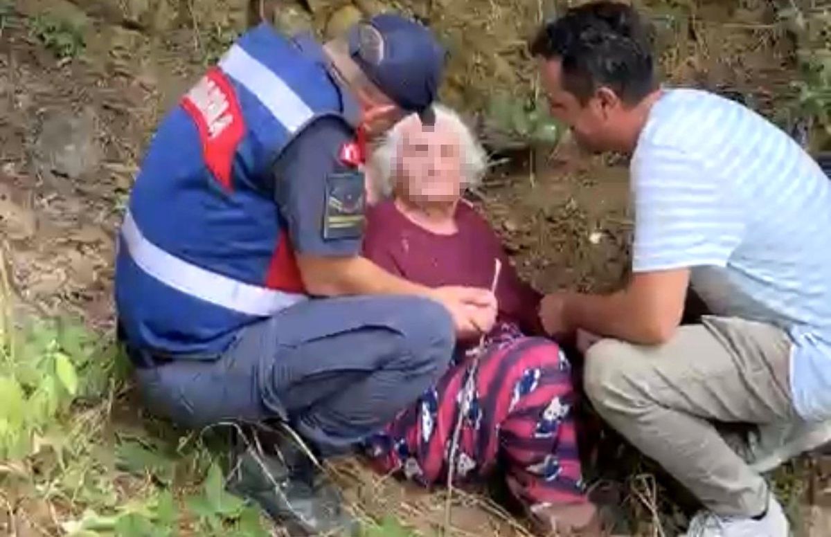 Samsun'da kaybolan alzaymır hastası yaşlı kadın ekipler tarafından bulundu.