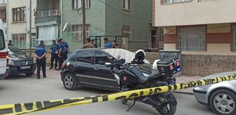 Konya'da aile katliamı! Tartıştığı üvey annesi ve kız kardeşini boğazlarını keserek öldürdü