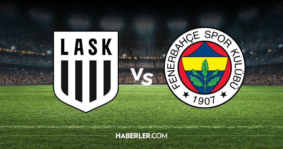 Fenerbahçe futbol takımı oyuncuları sahada antrenman yaparken