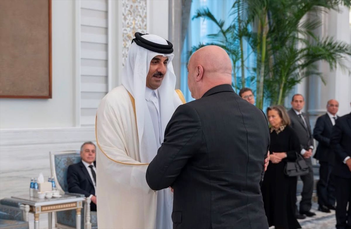 Lübnan Cumhurbaşkanı Avn, Doha'da Katar Emiri'ne taziyelerini iletti