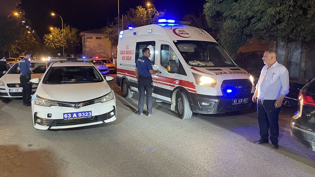 Şanlıurfa'da akraba aileler arasındaki silahlı ve sopalı kavgada 2 kişi yaralandı