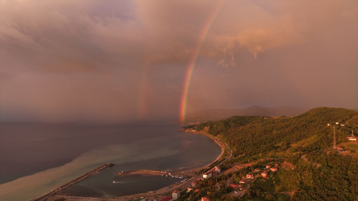 Sinop'ta oluşan çift gökkuşağı dron ile görüntülendi