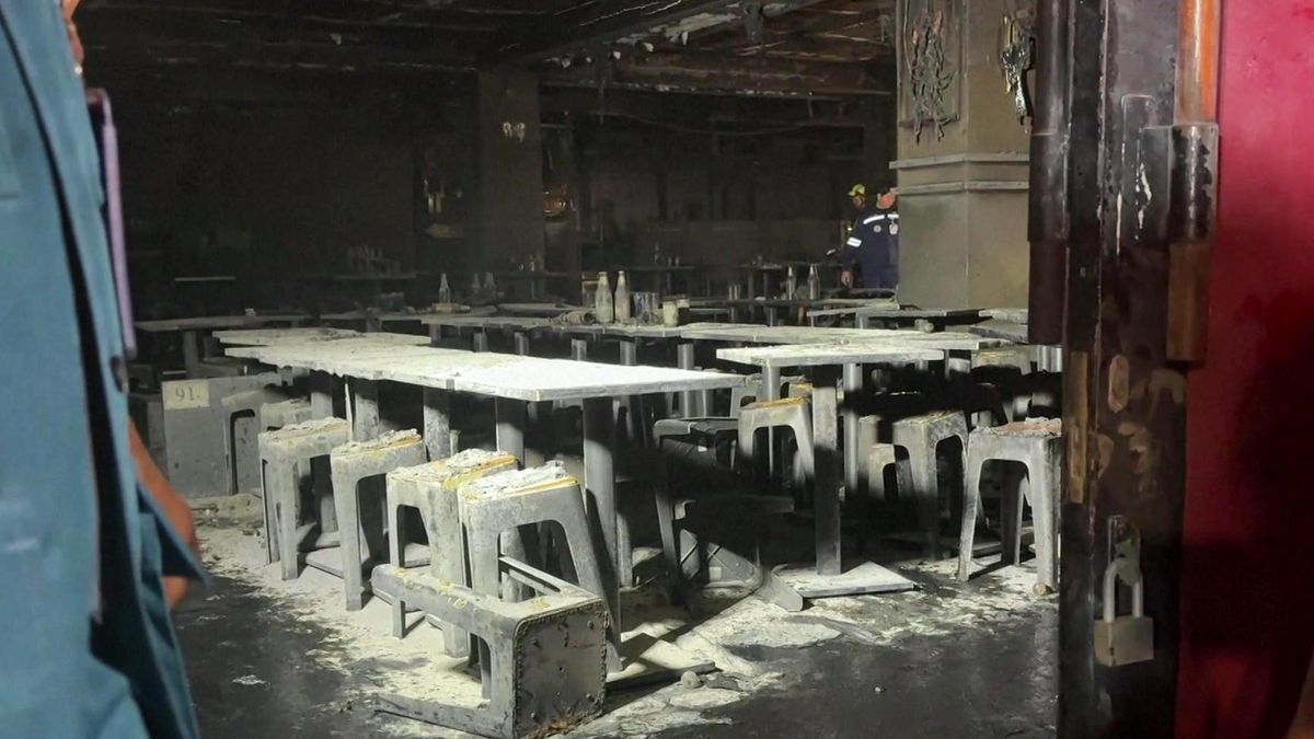 Bangkok'ta bar yangını: En az 27 ölü
