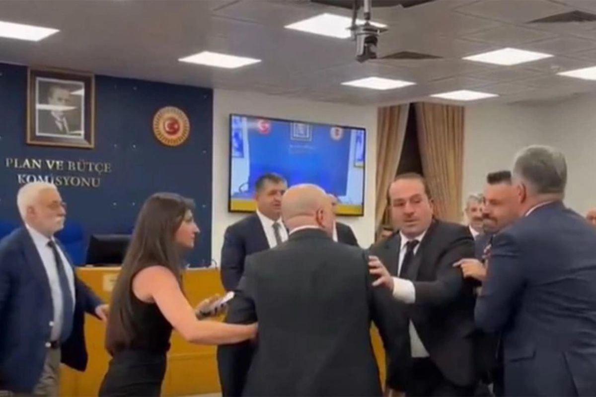 TBMM Komisyonunda tansiyon yükseldi: 'Adam olamamışsın' sözleri ortalığı karıştırdı