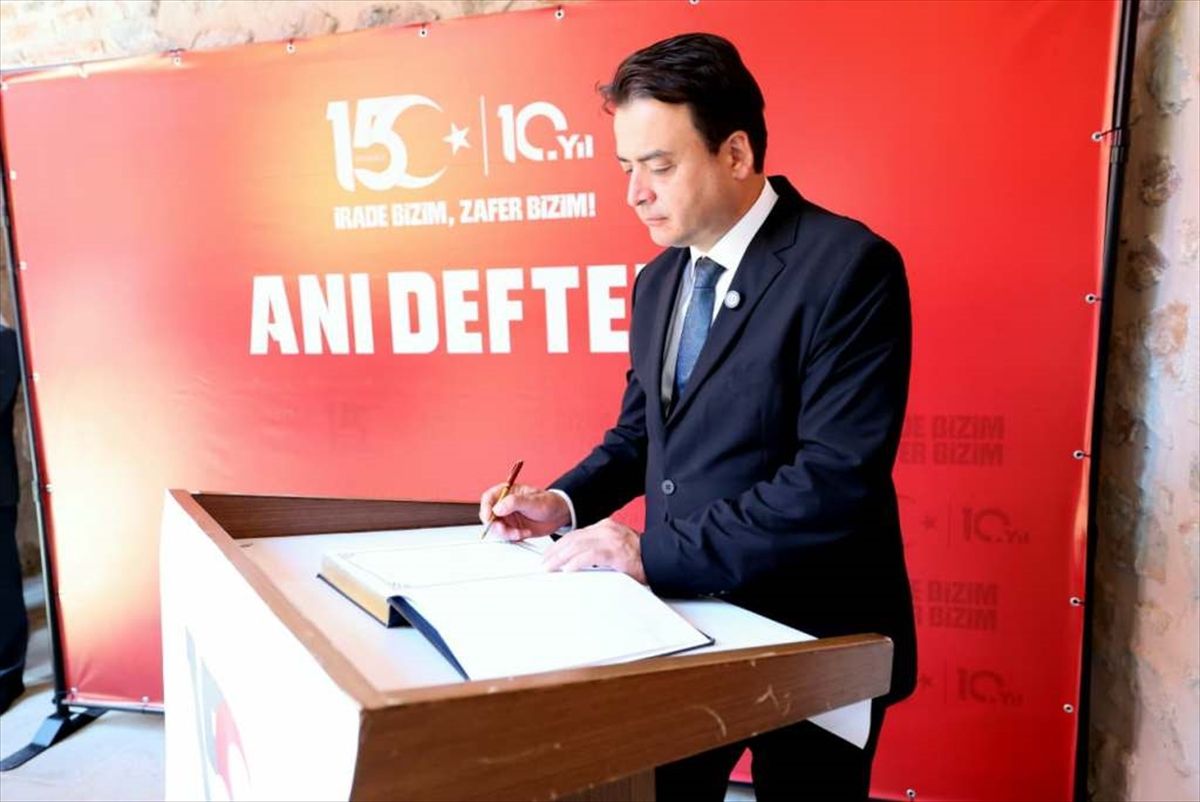 Tokat Valisi 15 Temmuz Anı Merkezi'ni Ziyaret Etti