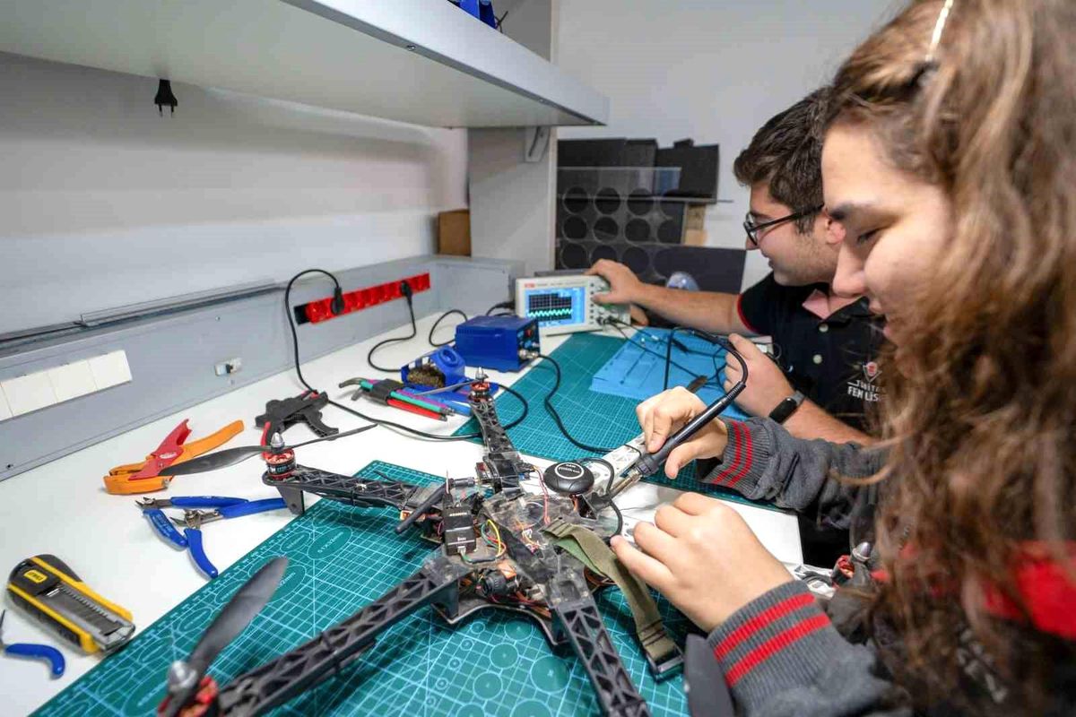 TÜBİTAK Fen Lisesi başvuruları 15 Temmuz'da sona eriyor