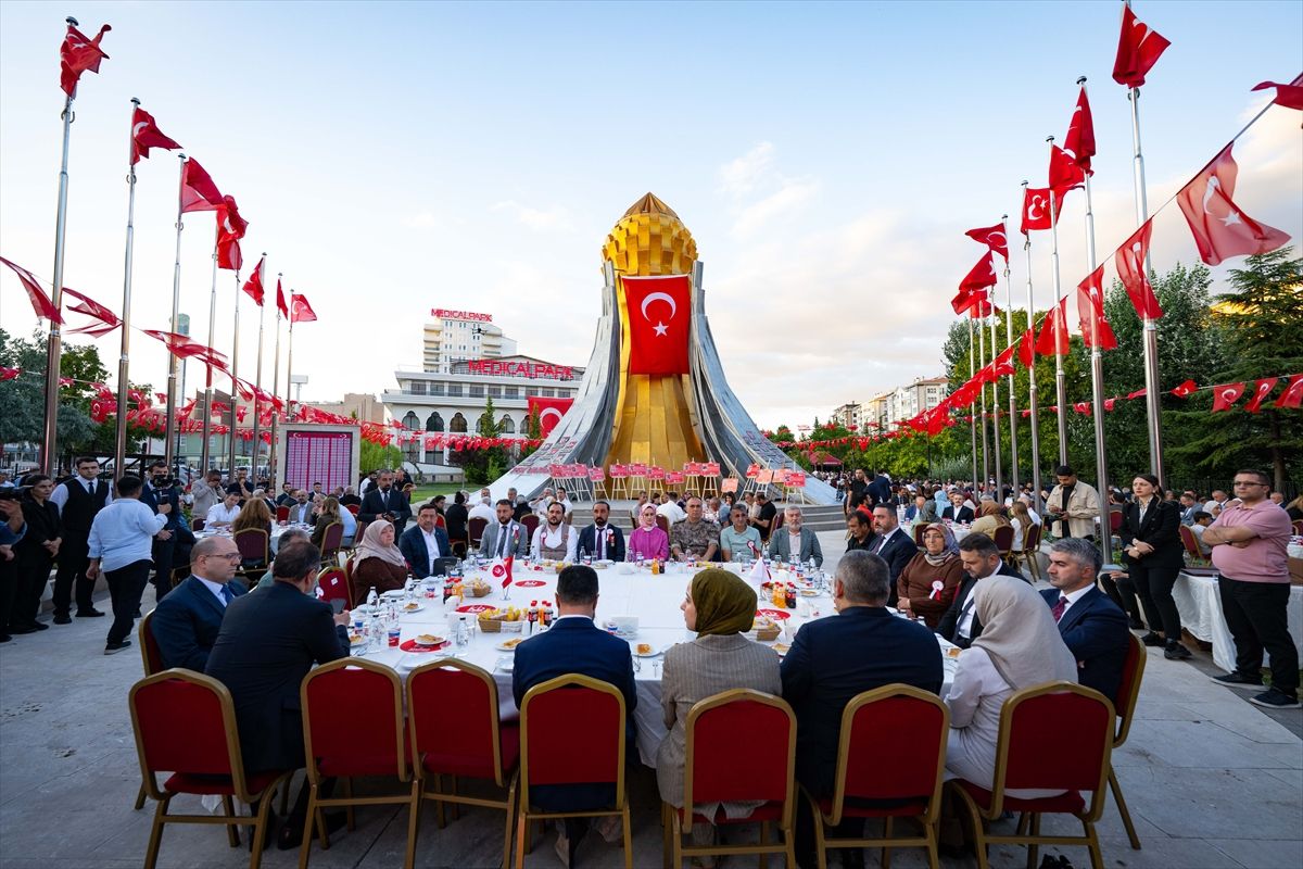 15 Temmuz anma programı: 'Şehit ve gaziler milletin namusudur'