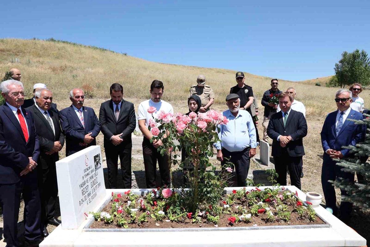 Vali Aydoğdu, 15 Temmuz Şehidi Recep Gündüz'ün Kabrini Ziyaret Etti