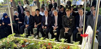 FETÖ'nün 15 Temmuz darbe girişiminde şehit polis Serdar Gökbayrak mezarı başında anıldı