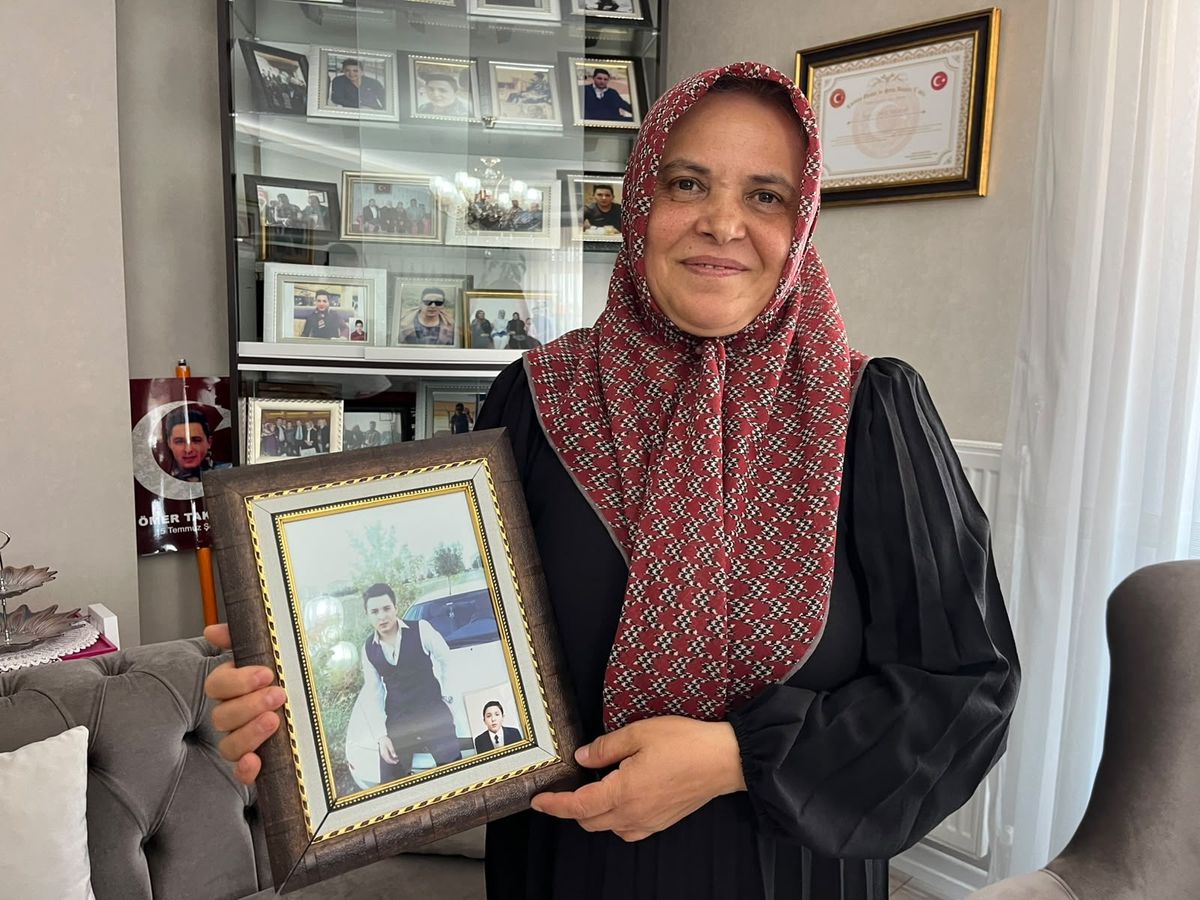 Şehit Ömer Takdemir'in annesi: Oğlumla gurur duyuyorum, bugün olsa yine gitmesine izin verirdim