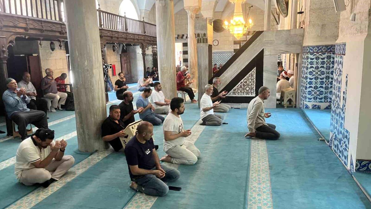 Adana'da 15 Temmuz Demokrasi ve Milli Birlik Günü'nde Mevlid-i Şerif Programı