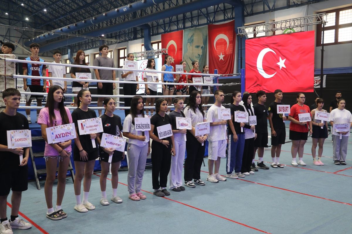 Gençler Muaythai Şampiyonası Adana'da Başladı