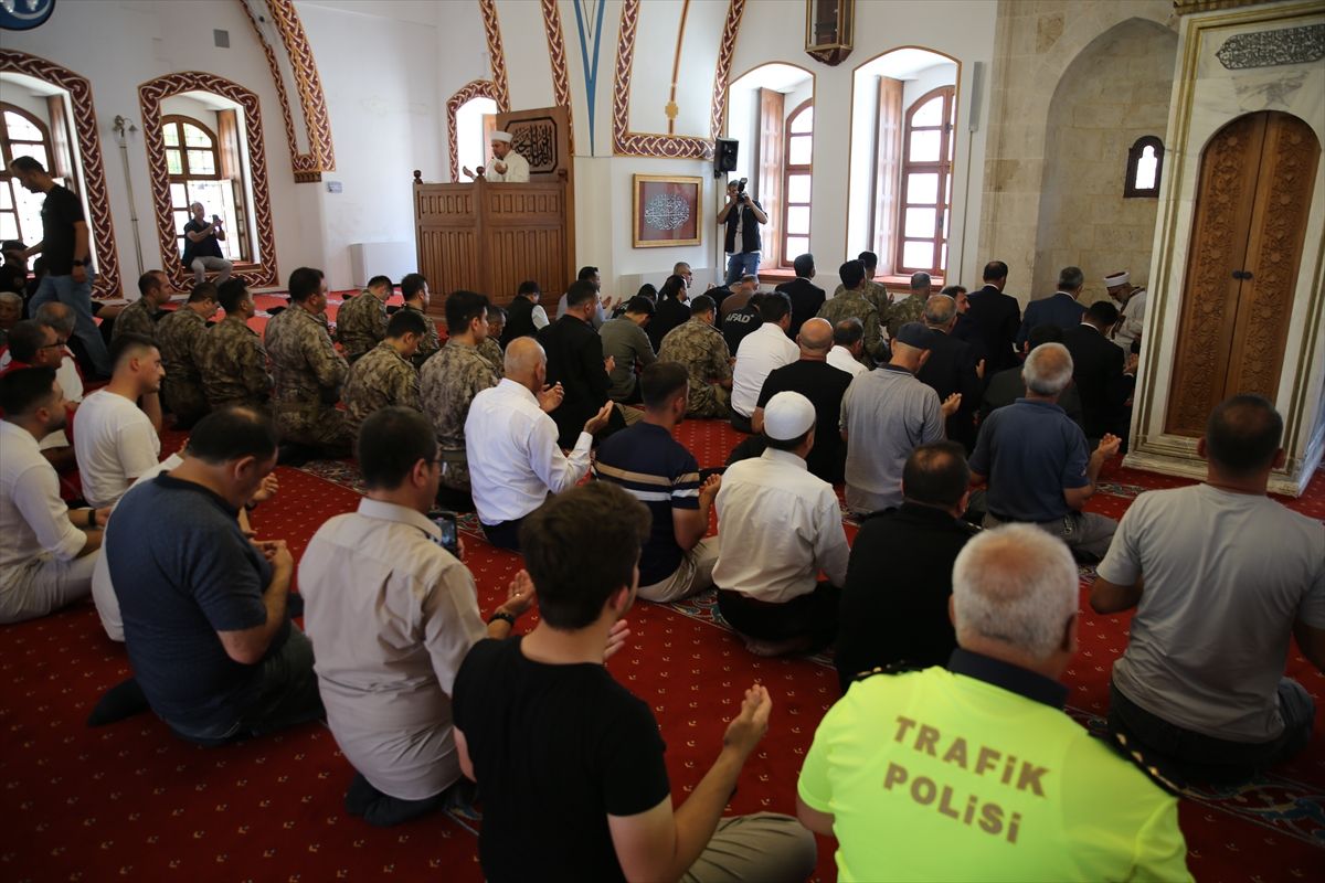 Adana, Mersin ve Hatay'da 15 Temmuz şehitleri için mevlit okutuldu