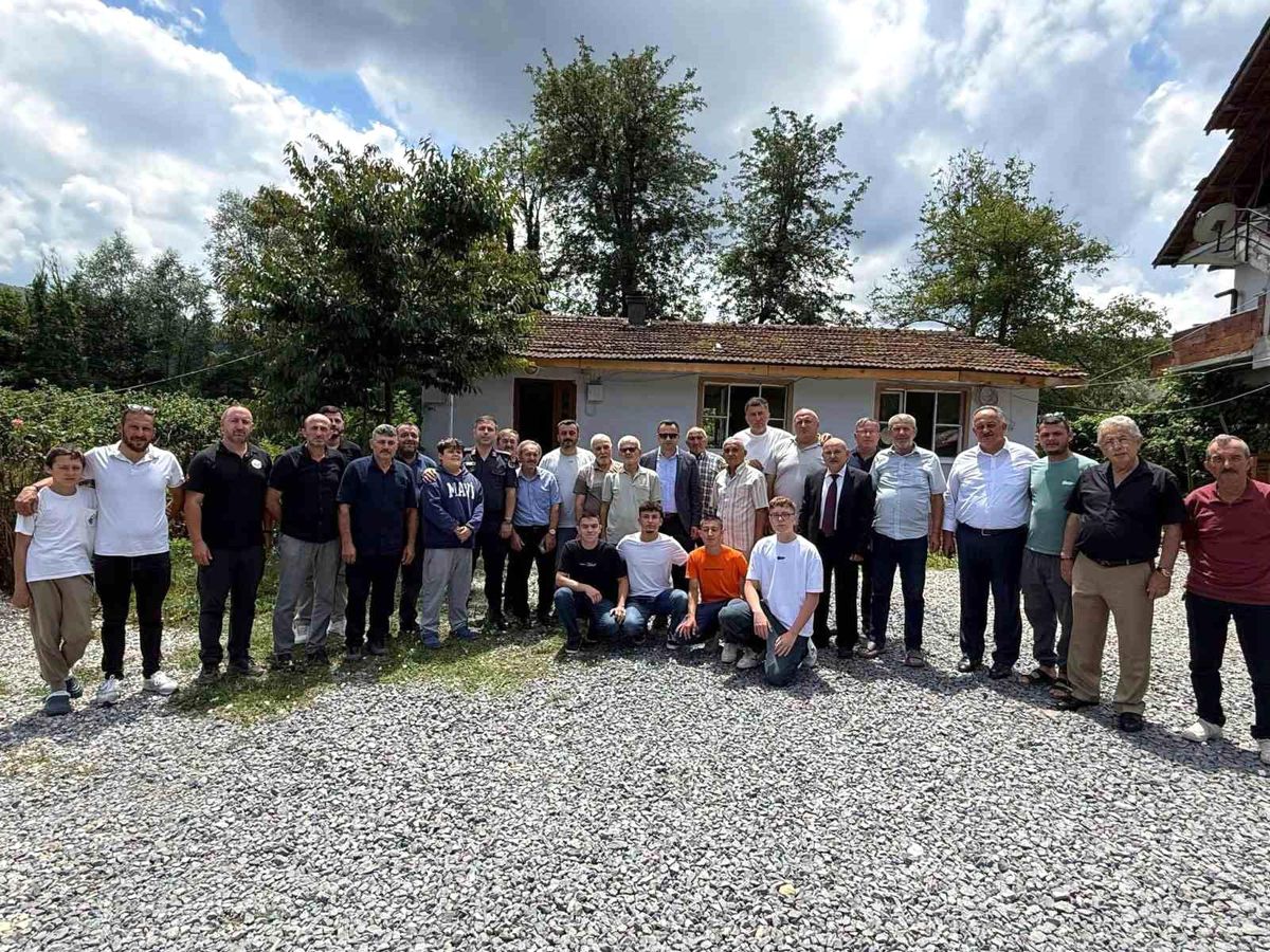 Akçakoca'da köylülerin talepleri yerinde dinleniyor
