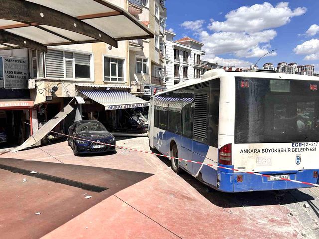 ankara da ego otobusu is yerine girdi 7 yaral 3 20055239 o