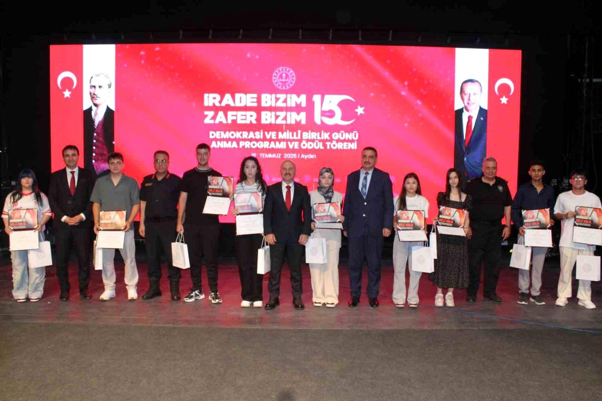 Aydın'da 15 Temmuz temalı yarışmaların Türkiye ödül töreni gerçekleştirildi