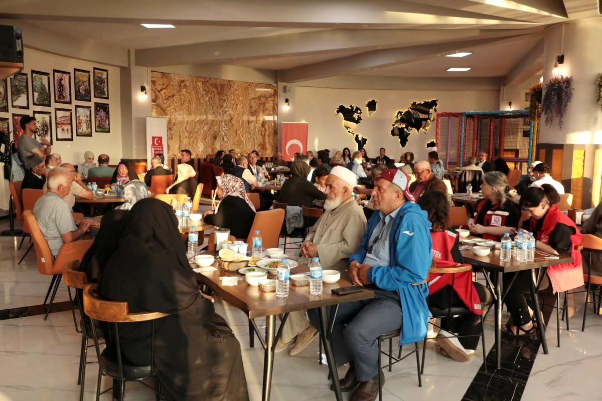 Bayburt'ta 15 Temmuz Şehit Aileleri ve Gazilere Yemek Programı