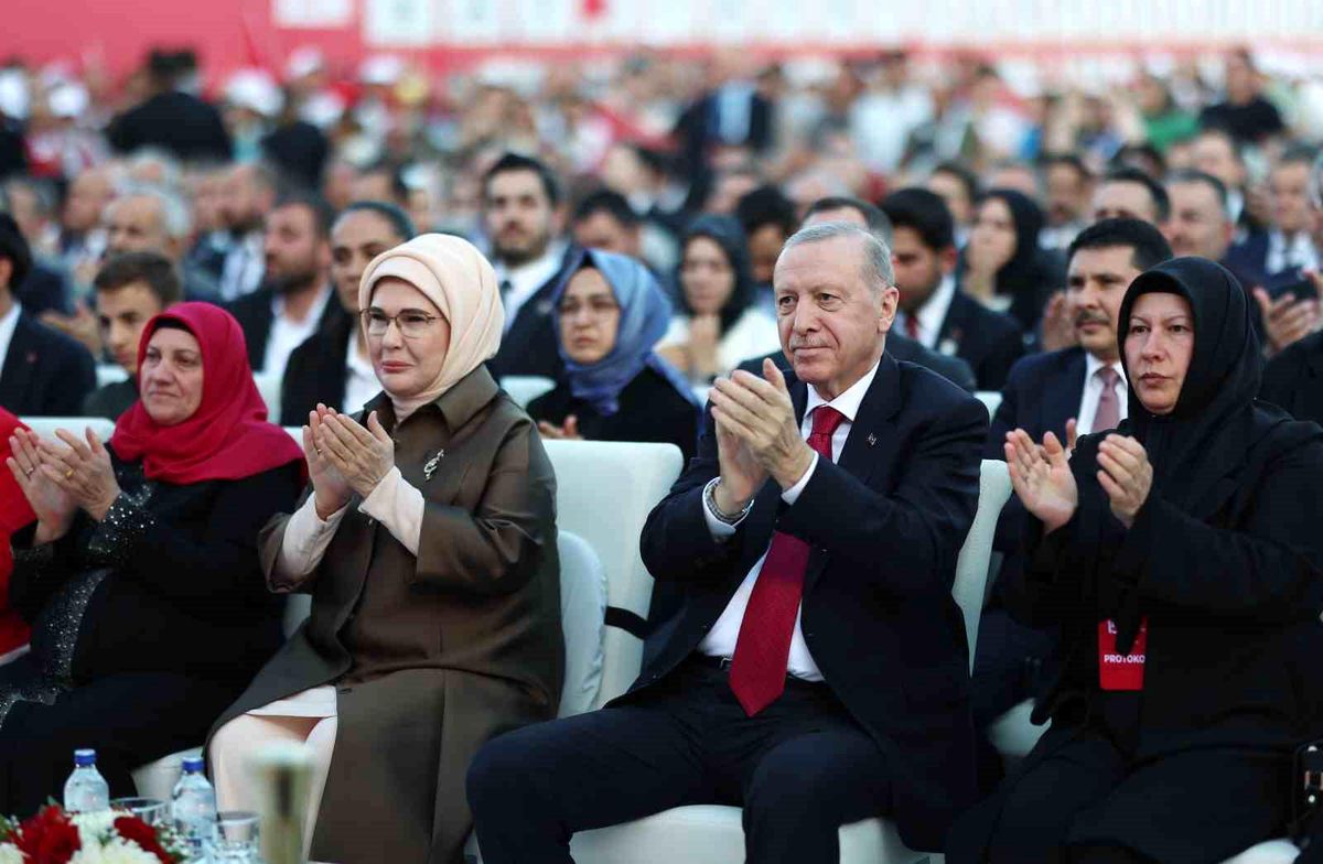 Erdoğan: Terör örgütleri için deniz tükenmiştir