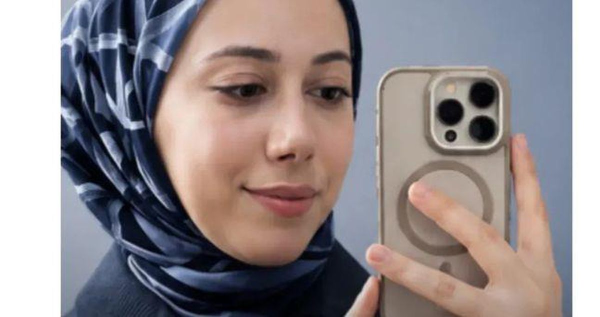 Ağrı'da görev yapan Din Kültürü ve Ahlak Bilgisi Öğretmeni Elif Bulut'un evinde ölü bulunmasına ilişkin haber görseli.
