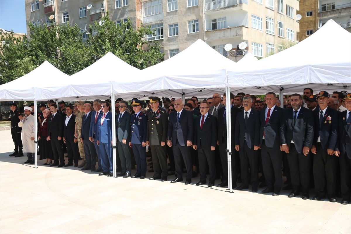 15 Temmuz Demokrasi ve Milli Birlik Günü'nde 7 ilde şehit kabirleri ziyaret edildi
