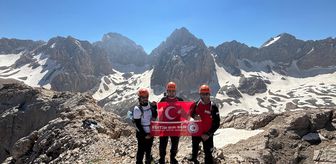 Eğitim-Bir-Sen’den 15 Temmuz Zirve Tırmanışı