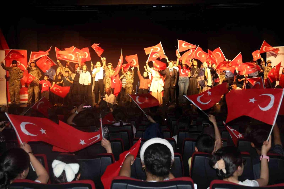 Erzurum'da '15 Temmuz Destanı' tiyatrosu