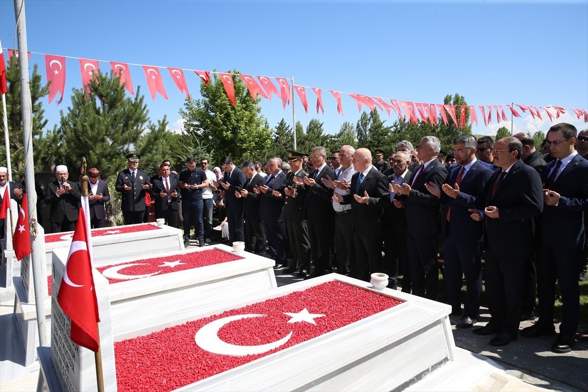 Doğu İllerinde 15 Temmuz Şehitleri Anıldı
