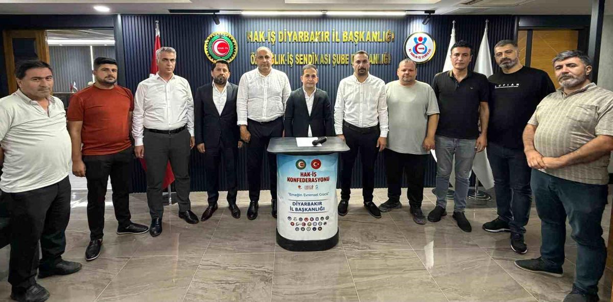 HAK-İŞ Diyarbakır İl Başkanı Mehmet Aküzüm'ün 15 Temmuz açıklaması