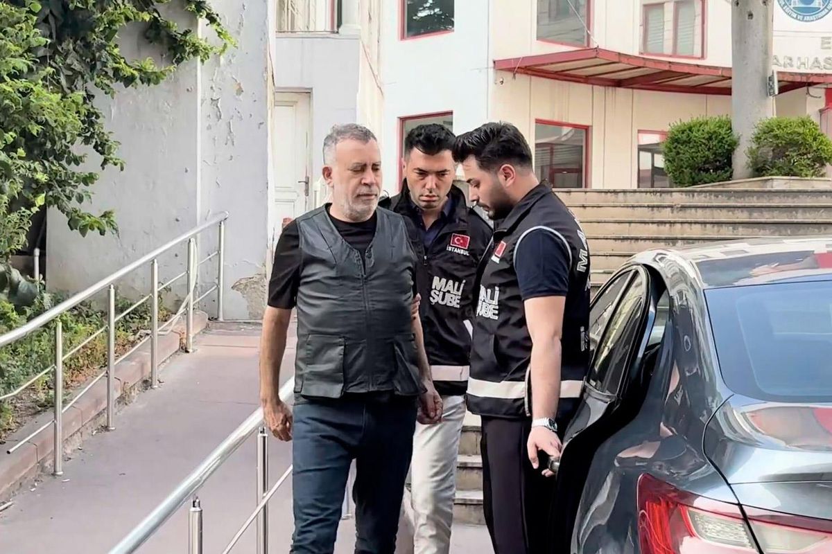 Haluk Levent'in de aralarında bulunduğu 23 şüpheli adliyeye sevk edildi