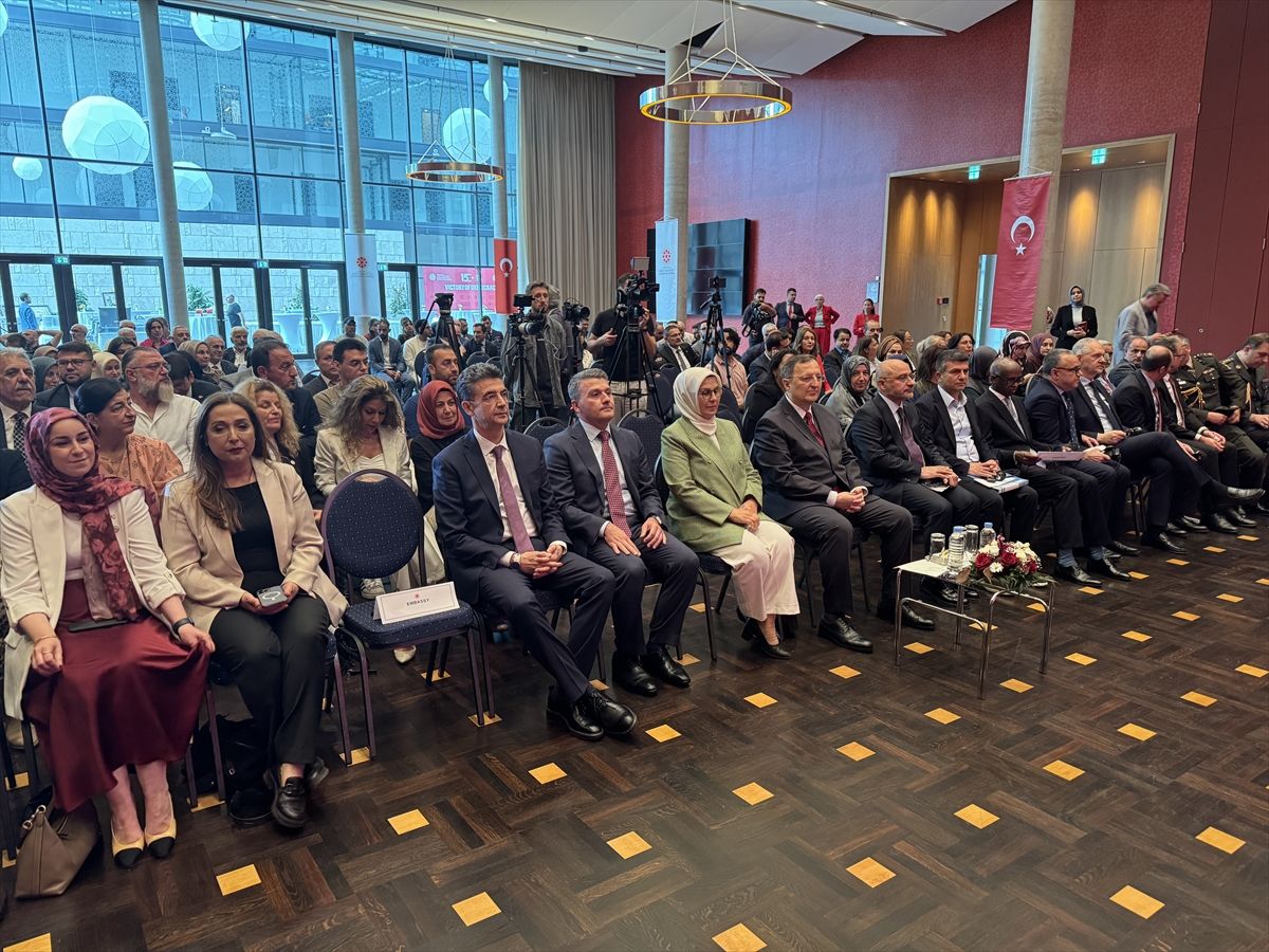 Berlin'de 15 Temmuz Paneli: 'İhanet ve Diriliş'