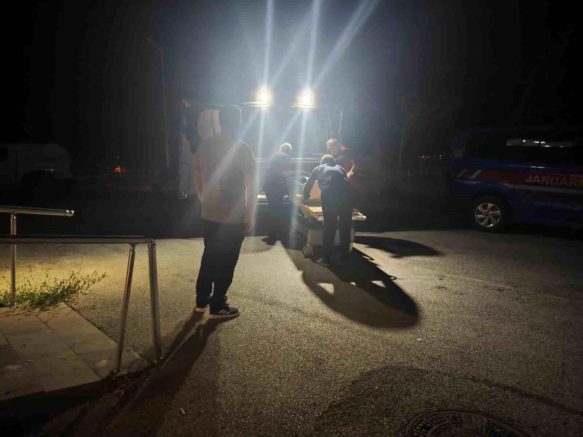 Isparta'da motosiklet devrildi: 16 yaşındaki genç öldü, 1 ağır yaralı