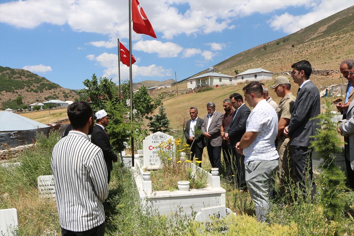 Bingöl'de şehit kabirleri ziyaret edildi