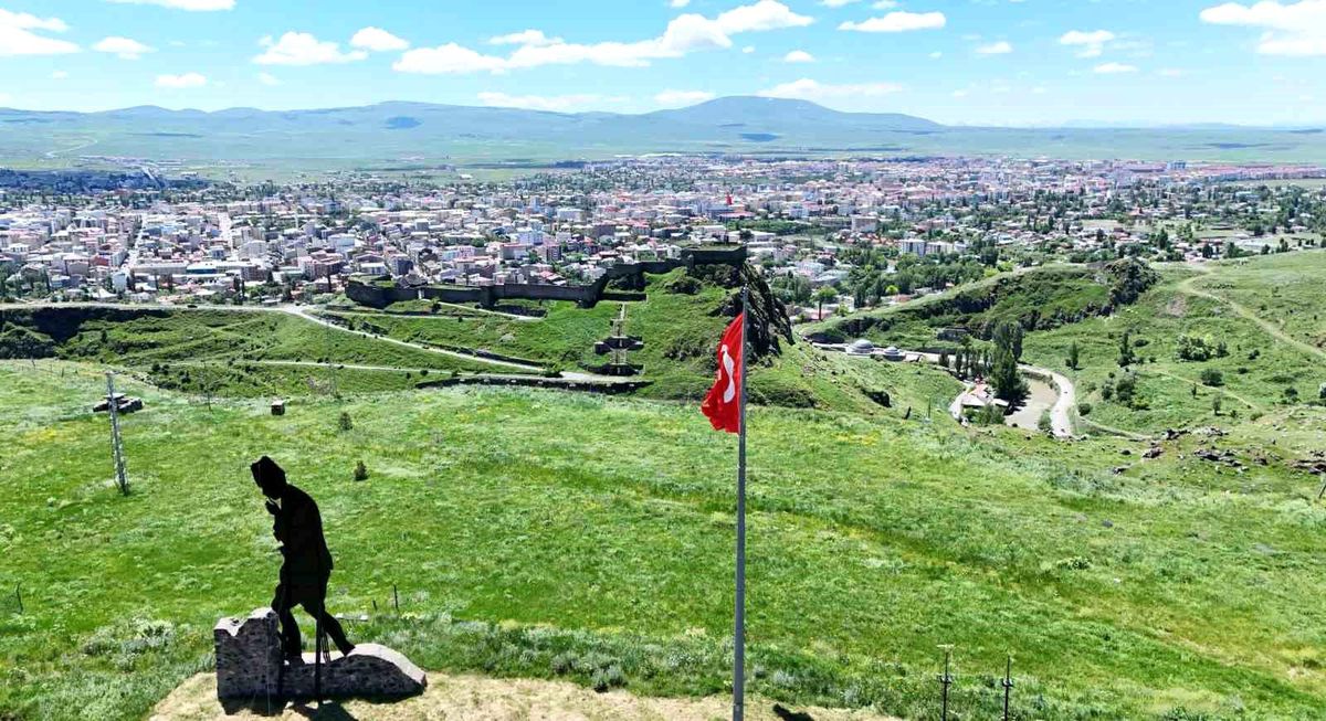 Kars göç vermeye devam ediyor: 2025'te 14 bin 201 kişi ilden ayrıldı