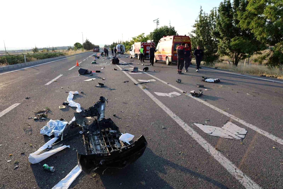Nevşehir'de takla atan otomobilin bulunduğu kaza yeri.
