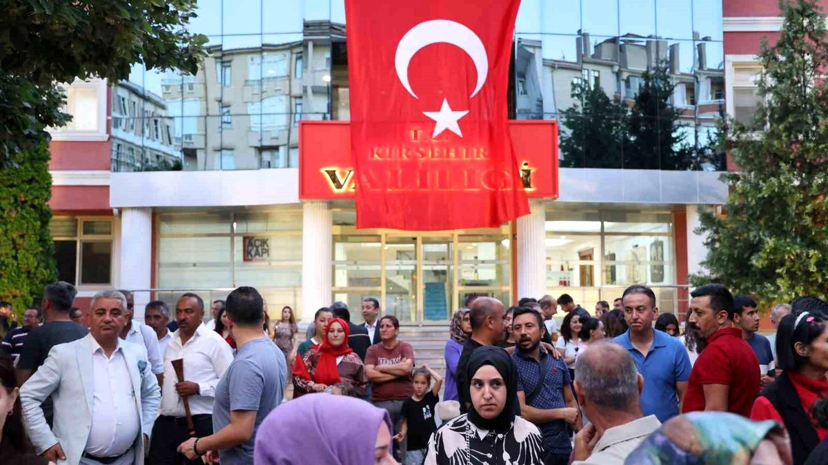 Kırşehir'de 15 Temmuz Demokrasi Nöbeti
