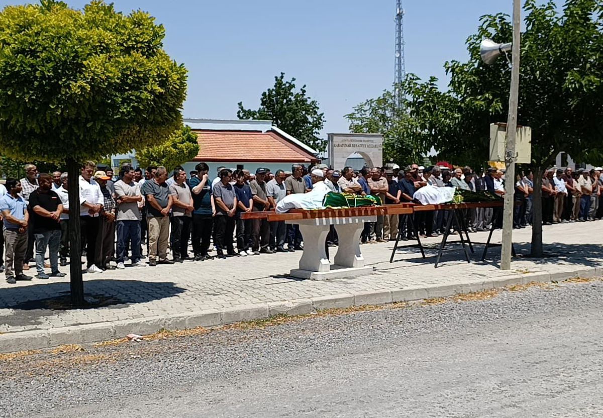 Konya'da yaşanan cinayet sonrası adliye binası önü