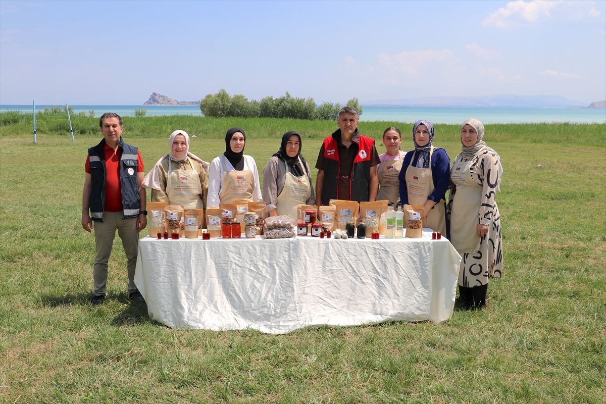 Vanlı kadınların Ahtamara kooperatifi yurt dışına açıldı