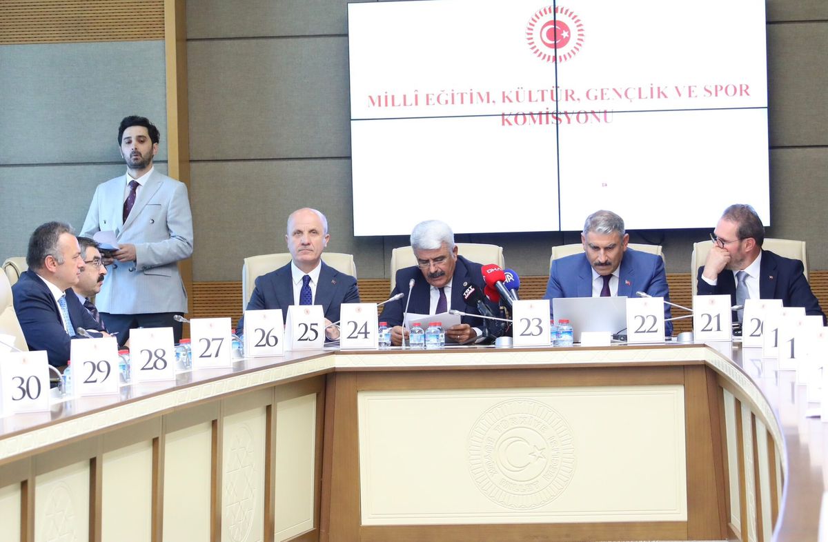 Öğrenci affına ilişkin düzenlemeleri içeren kanun teklifi, komisyonda kabul edildi